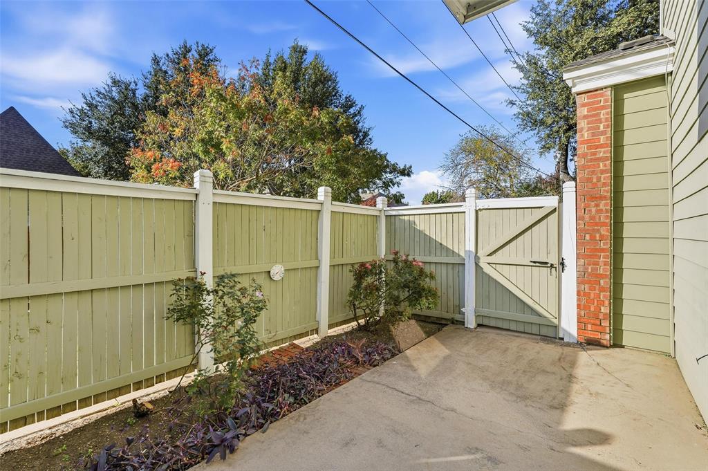 Bent Trail Twnhms - Residential Lease