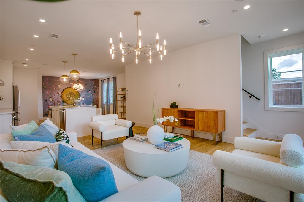 Lakeside - Residential