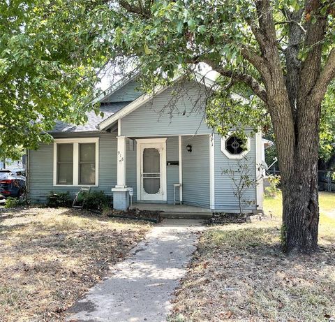 A home in Terrell