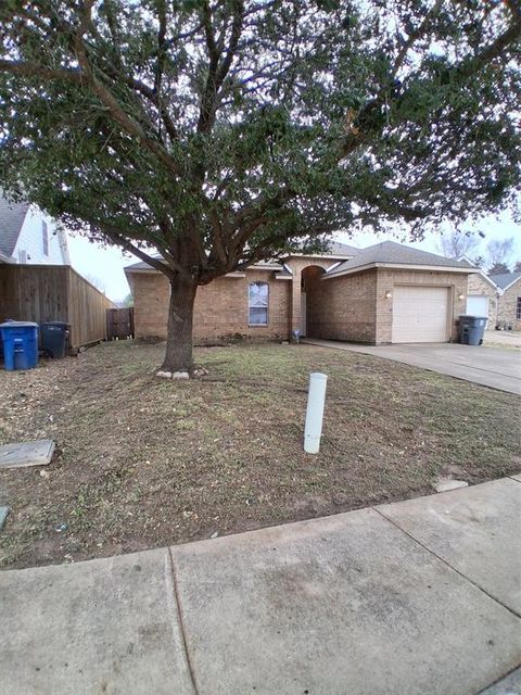 Photo of 1007 Boquillas Court, Dallas, TX 75217 (MLS # 21188804)