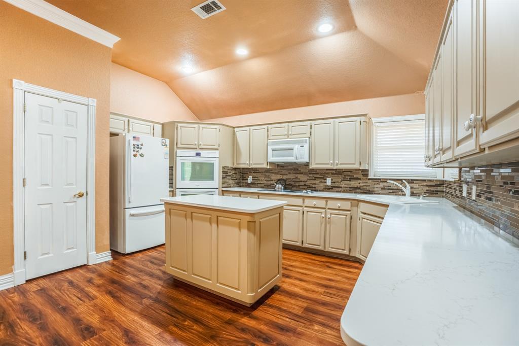 Decordova Bend Estate - Residential