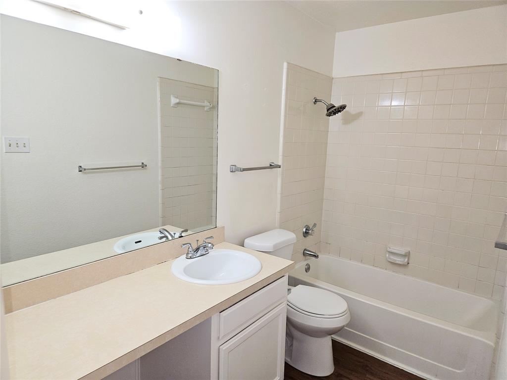 Fox Hollow Add N R H - Residential Lease