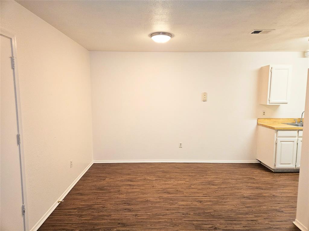 Fox Hollow Add N R H - Residential Lease