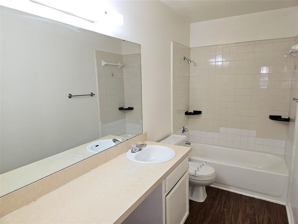 Fox Hollow Add N R H - Residential Lease