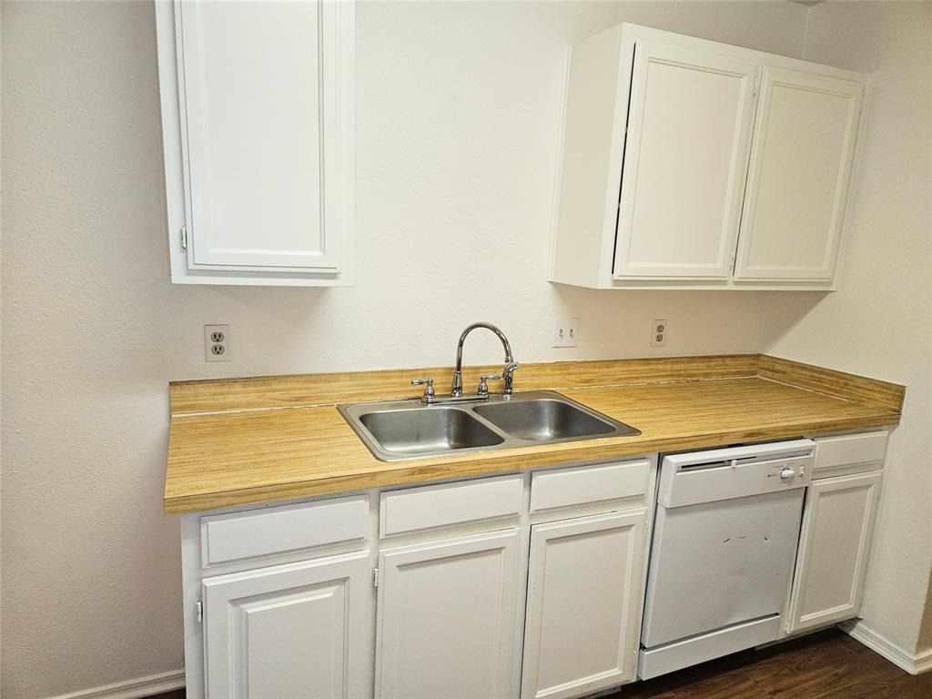 Fox Hollow Add N R H - Residential Lease