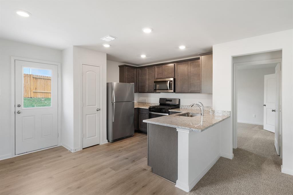 8320 White Wolf Trail