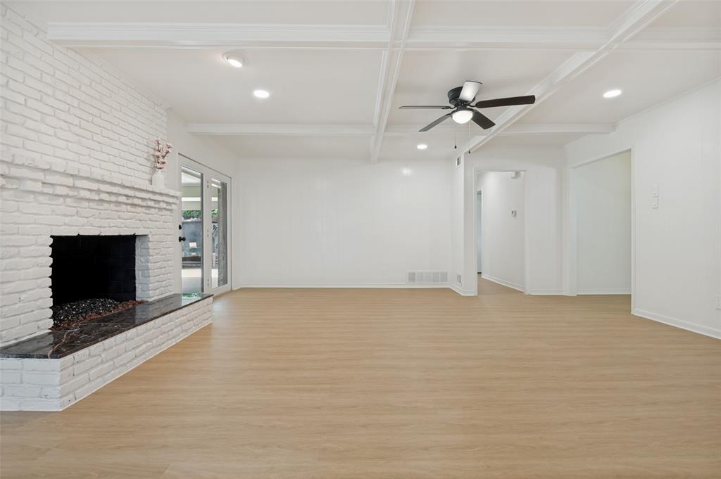816 Misty Glen Drive
