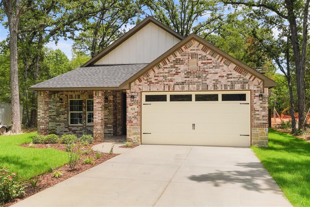 122 E Beachwood Loop