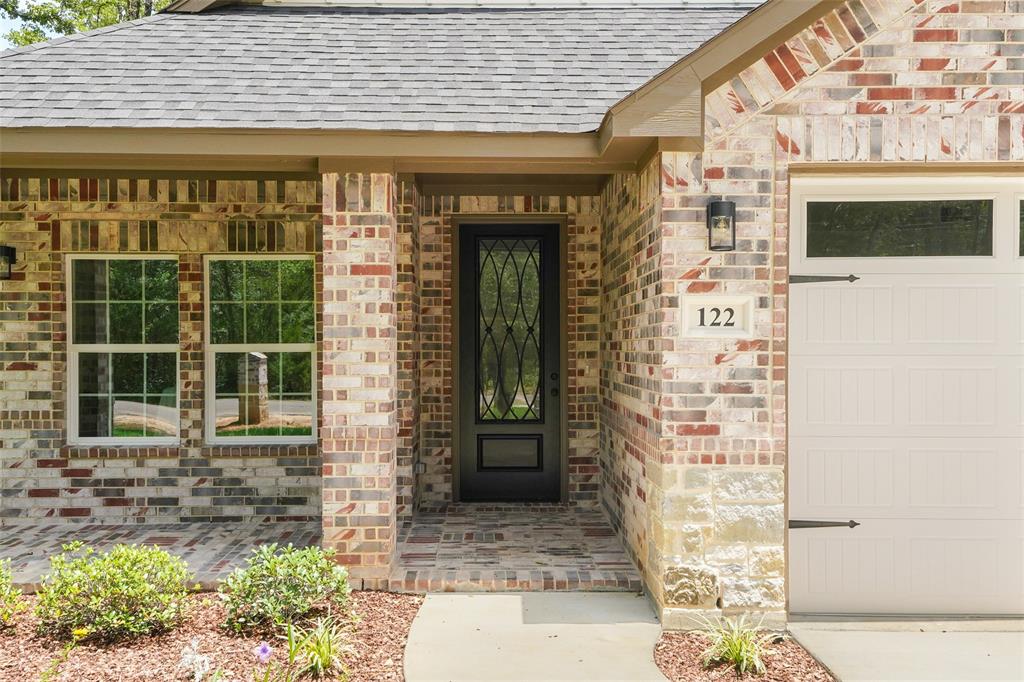 122 E Beachwood Loop