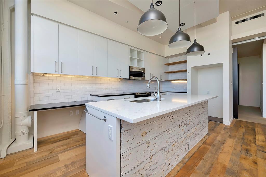 One Montgomery Plaza Residence Condo - Residential Lease