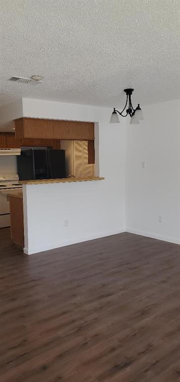 Village East Ph 01-4 - Residential Lease