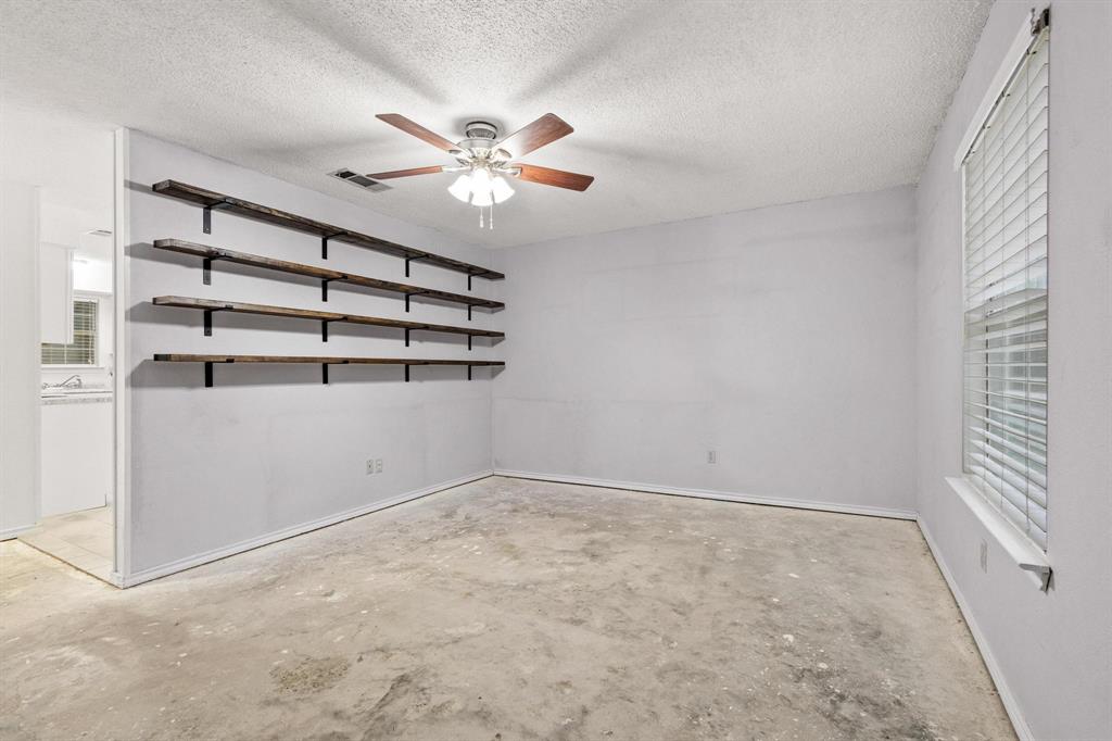 453 County Road 2521