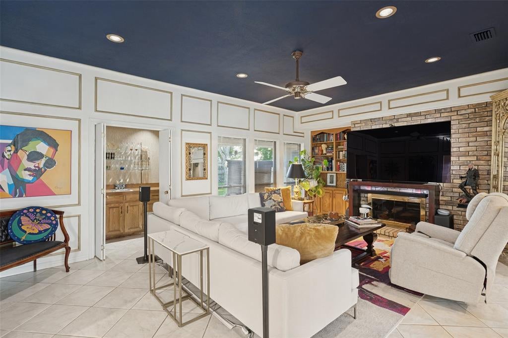 2403 Radcliffe Drive