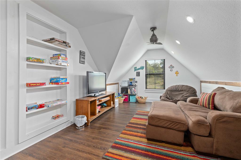 Kings Point Cove - Residential