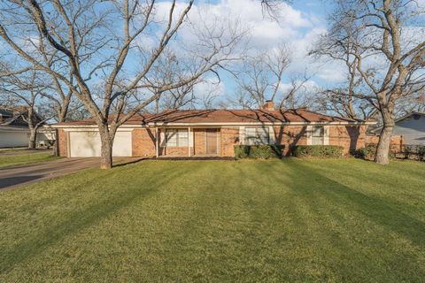 4506 Cimmaron Trail Granbury TX 76049