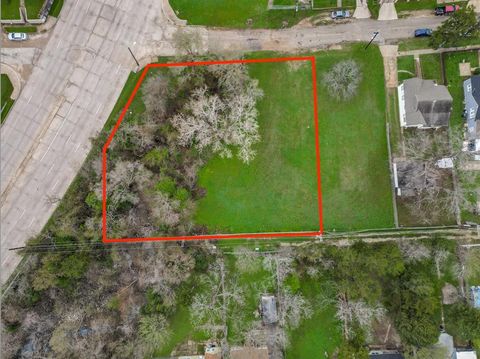 1443 E Louisiana Avenue Dallas TX 75216