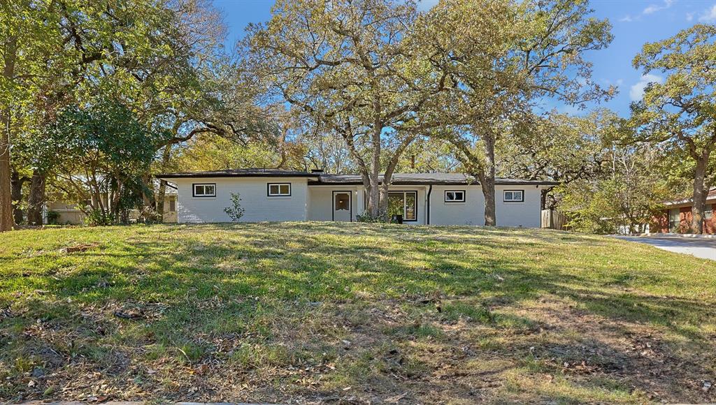 2104 Montclair Drive