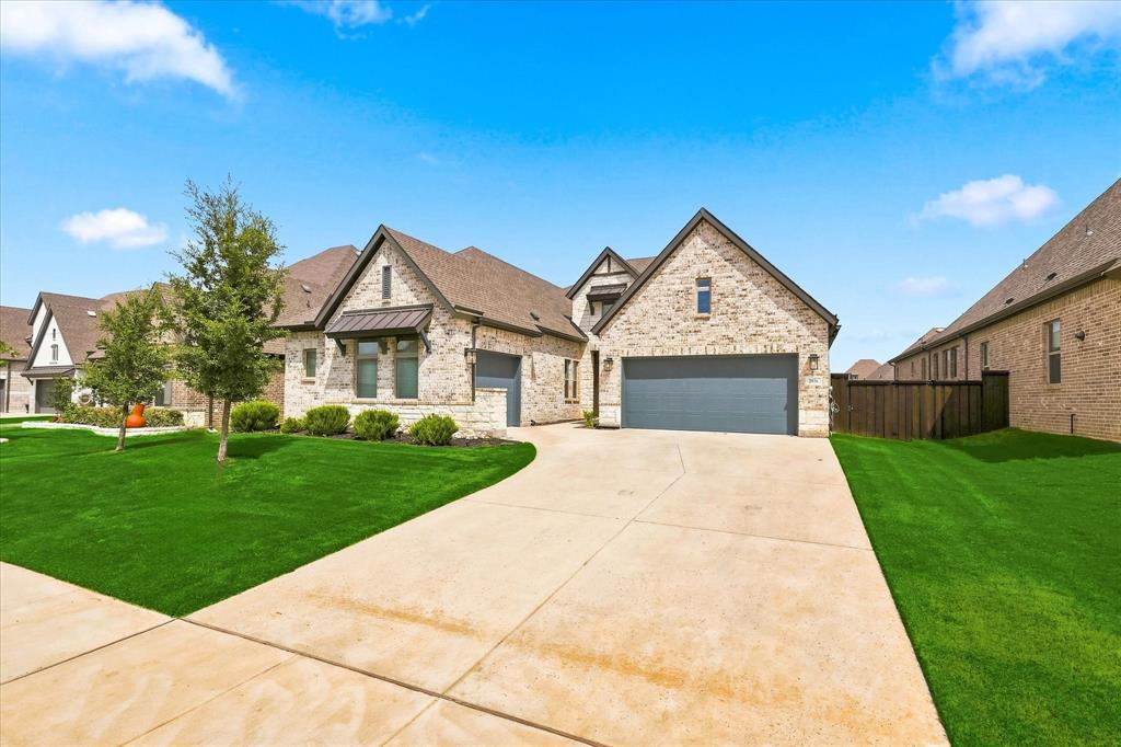 2816 Garrett Drive