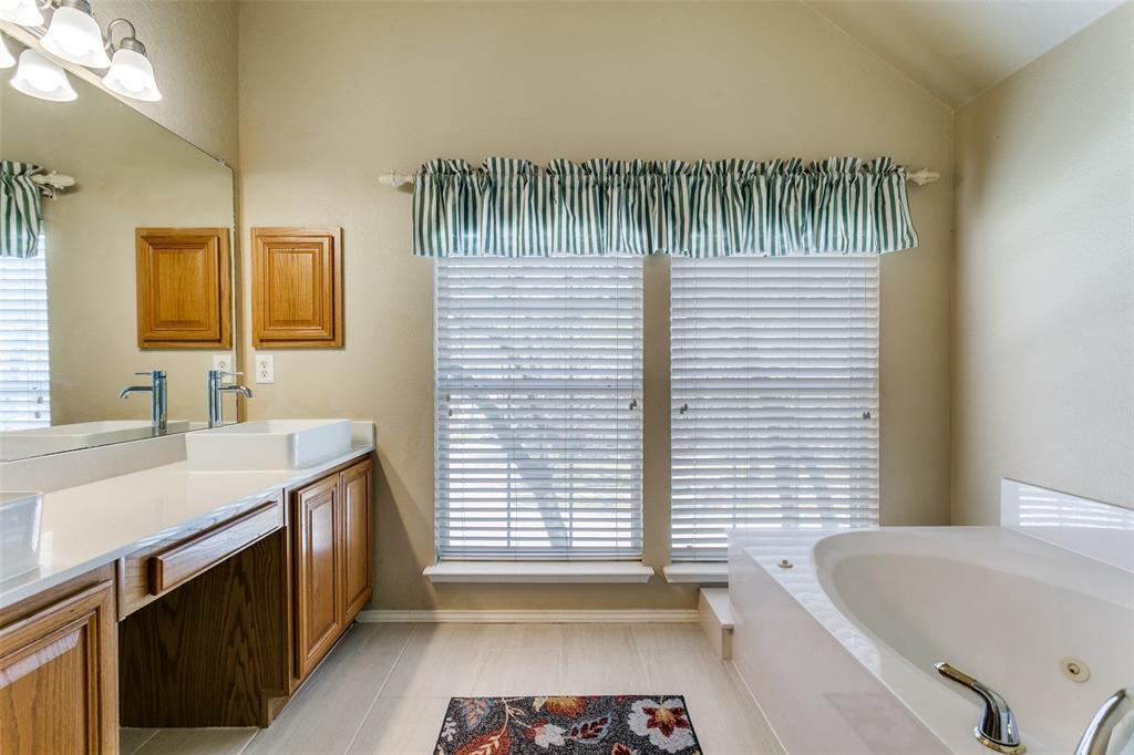 Lakes Of Highland Oaks The - Residential