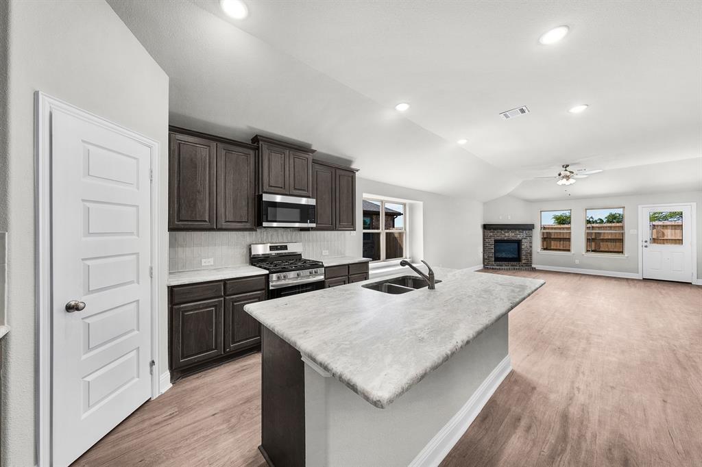 Fox Landing - Residential