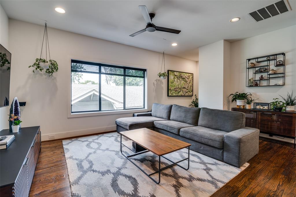 Condominium Hms Lindell Bldg 5 - Residential