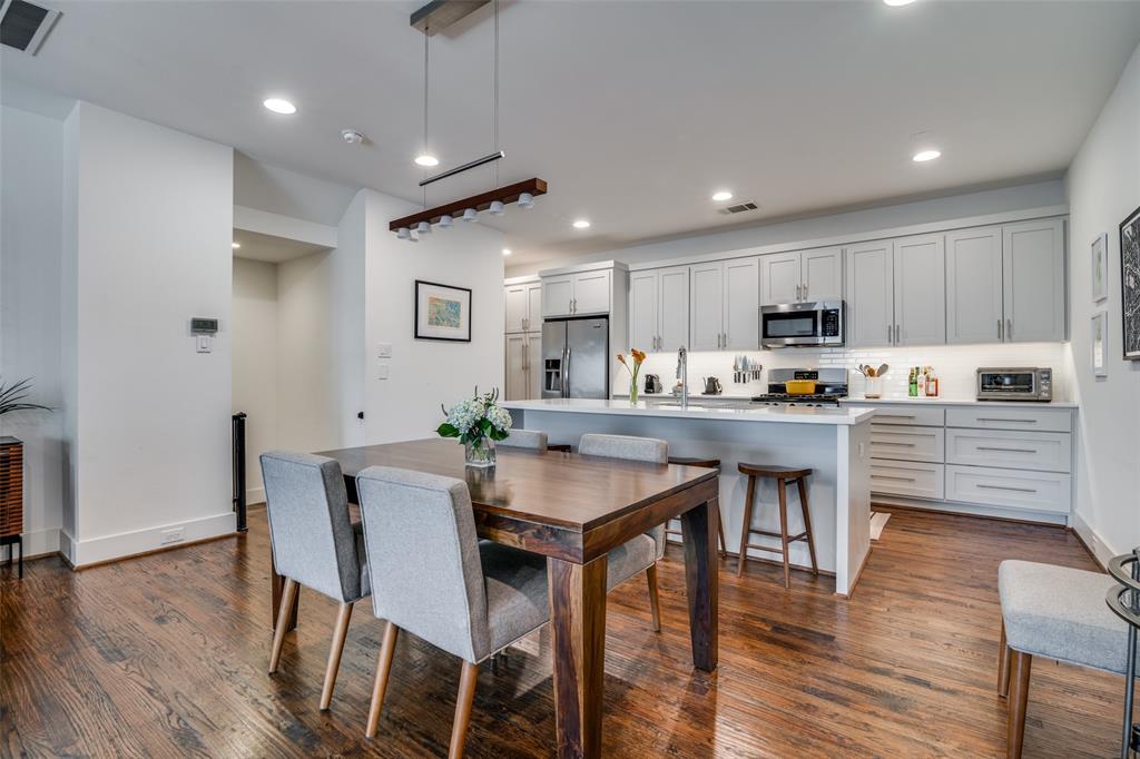 Condominium Hms Lindell Bldg 5 - Residential