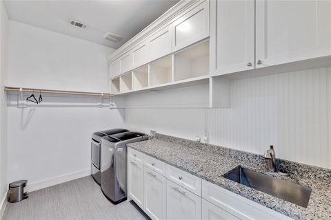 Tiny photo for 1399 E Highland Road, Waxahachie, TX 75167 (MLS # 21187642)