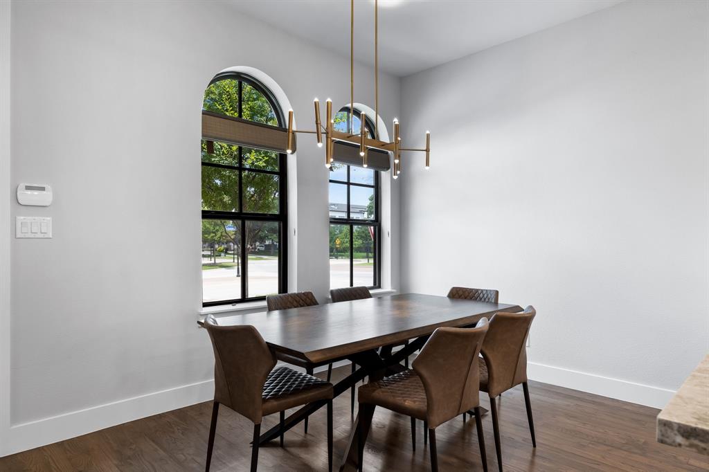 Lakeside Tower - Residential