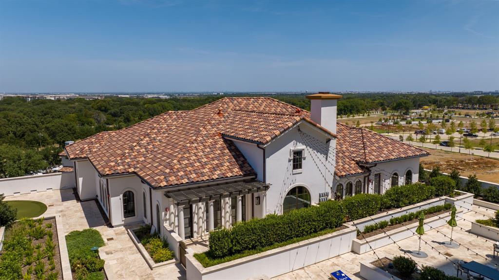 Lakeside Tower - Residential