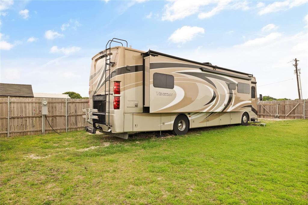 Country Meadows Ph II - Residential Lease