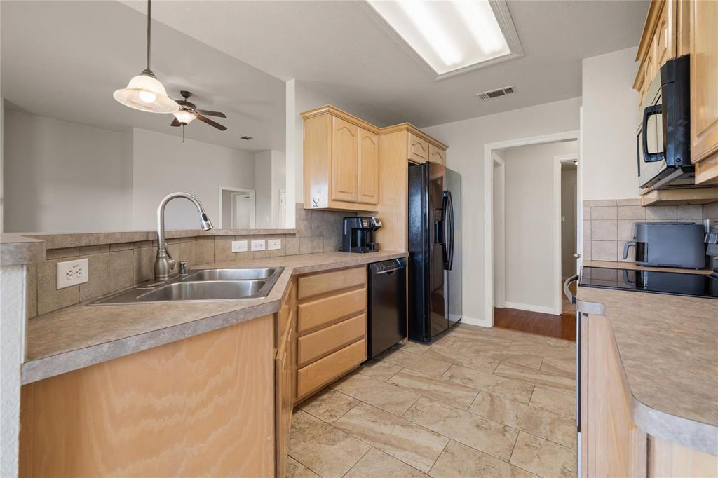 Country Meadows Ph II - Residential Lease