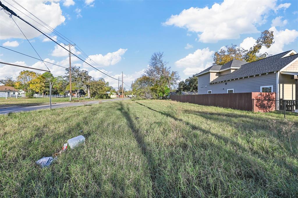 Magnolia Park - Commercial Sale