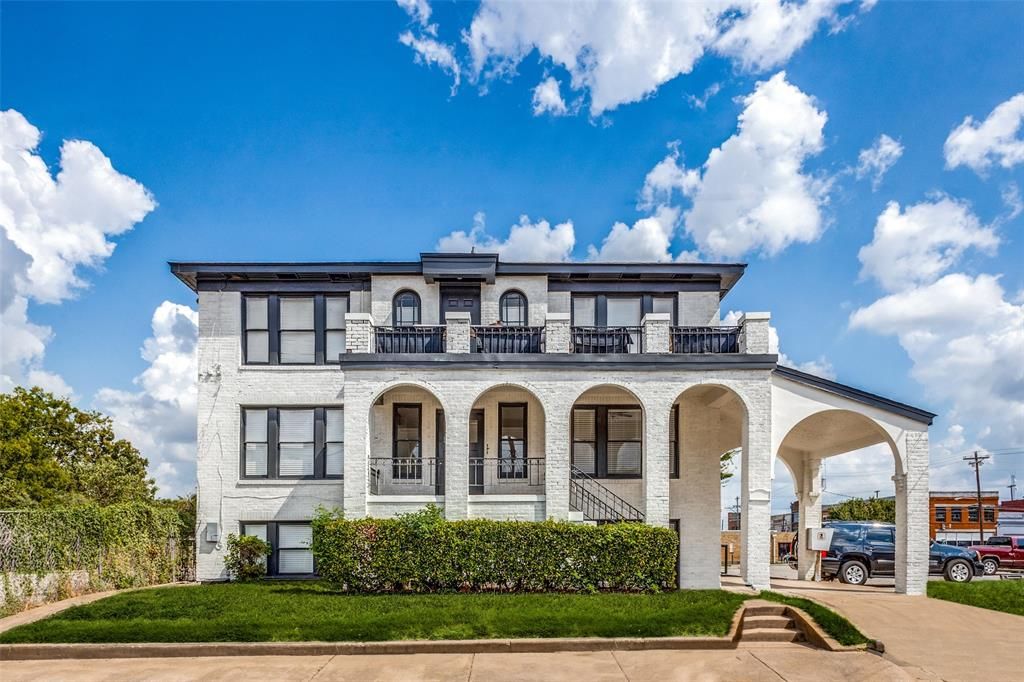 Photo of 2309 Wesley Street #B, Greenville, TX 75401 (MLS # 21110069)