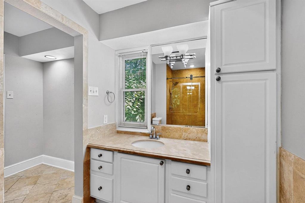 Paradiso Condo Ph 02 - Residential Lease