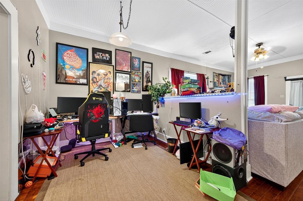 MILLERS SECOND ADDN REPLAT LT 9 & 51 - Residential