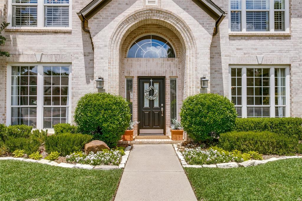 2811 Flint Trail