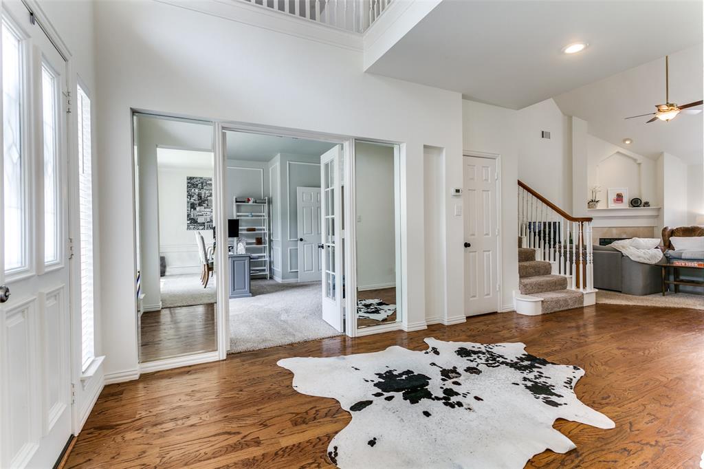 2811 Flint Trail
