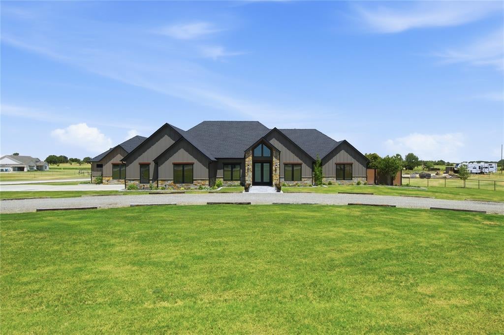 2223 Grass Roots Road