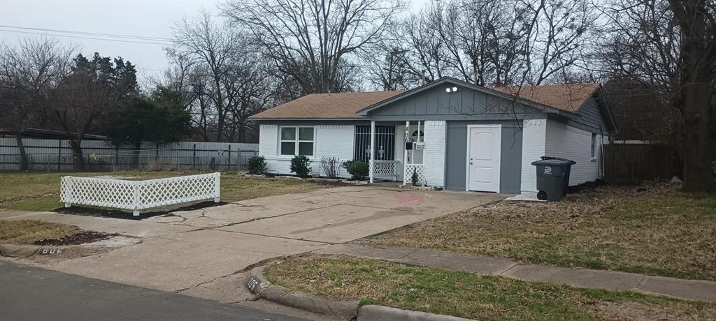 806 clearwood Drive