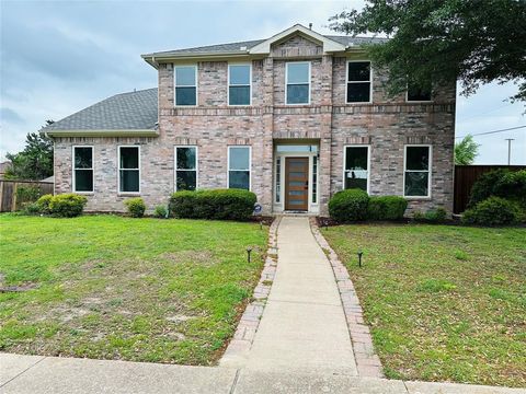 748 Longleaf Drive DeSoto TX 75115
