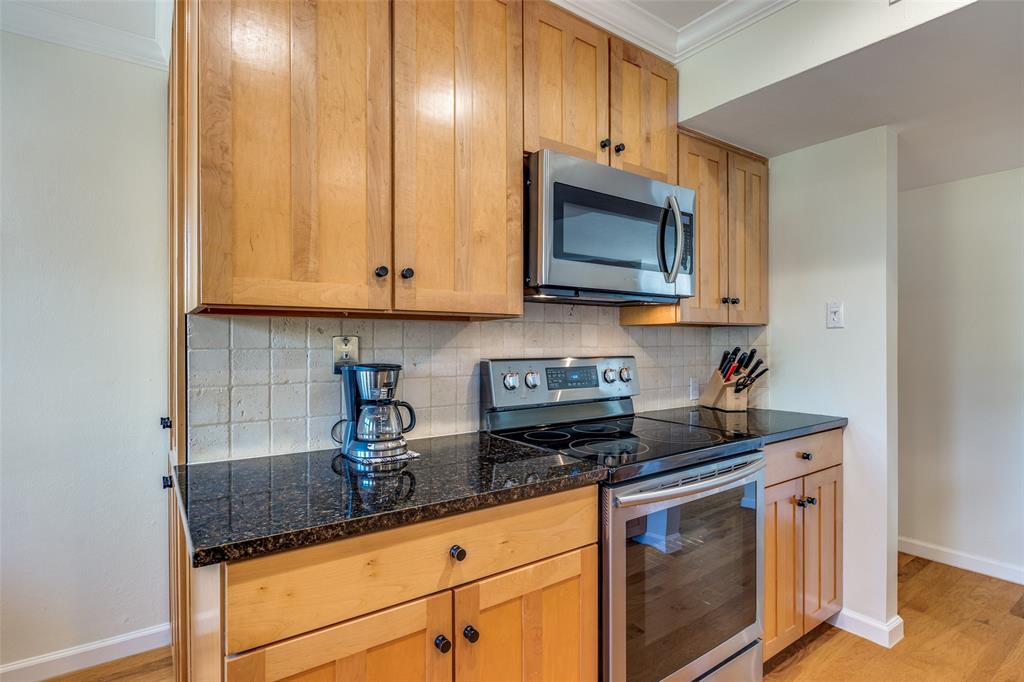 Royal Lane Condo 5800 - Residential