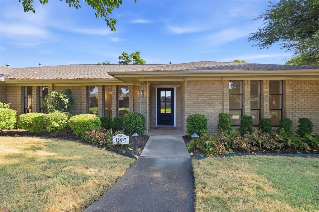 1905 Midcrest Drive