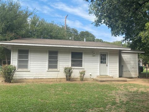 A home in Mineral Wells