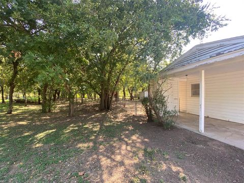 A home in Mineral Wells