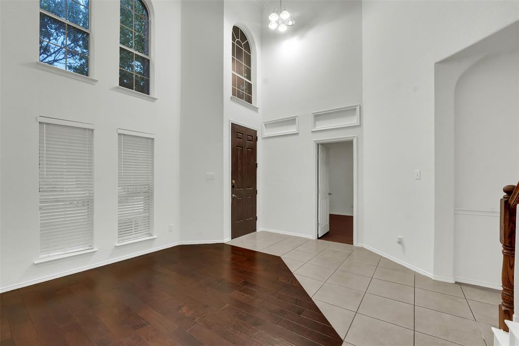 9120 Regal Oaks Drive