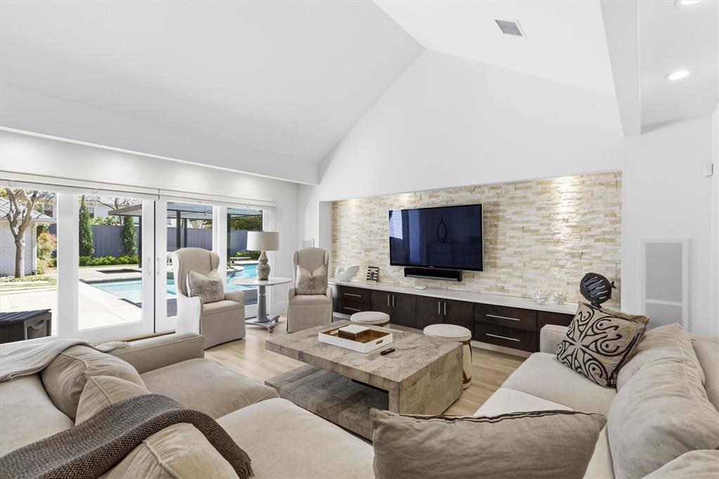 Northhaven Manor - Residential