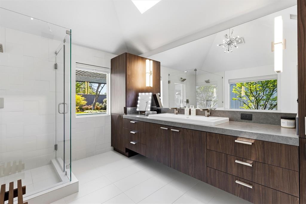 Northhaven Manor - Residential