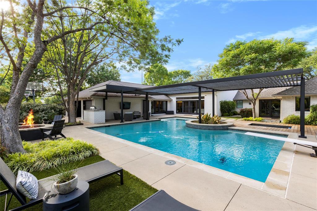 4418 Crooked Lane