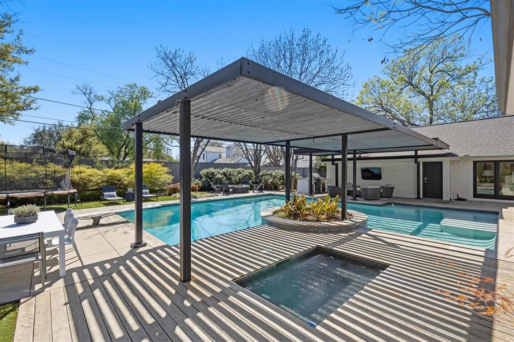 Northhaven Manor - Residential