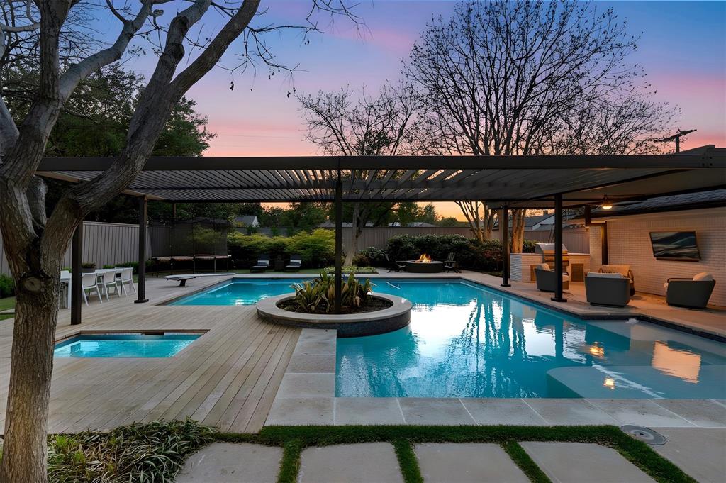 Northhaven Manor - Residential